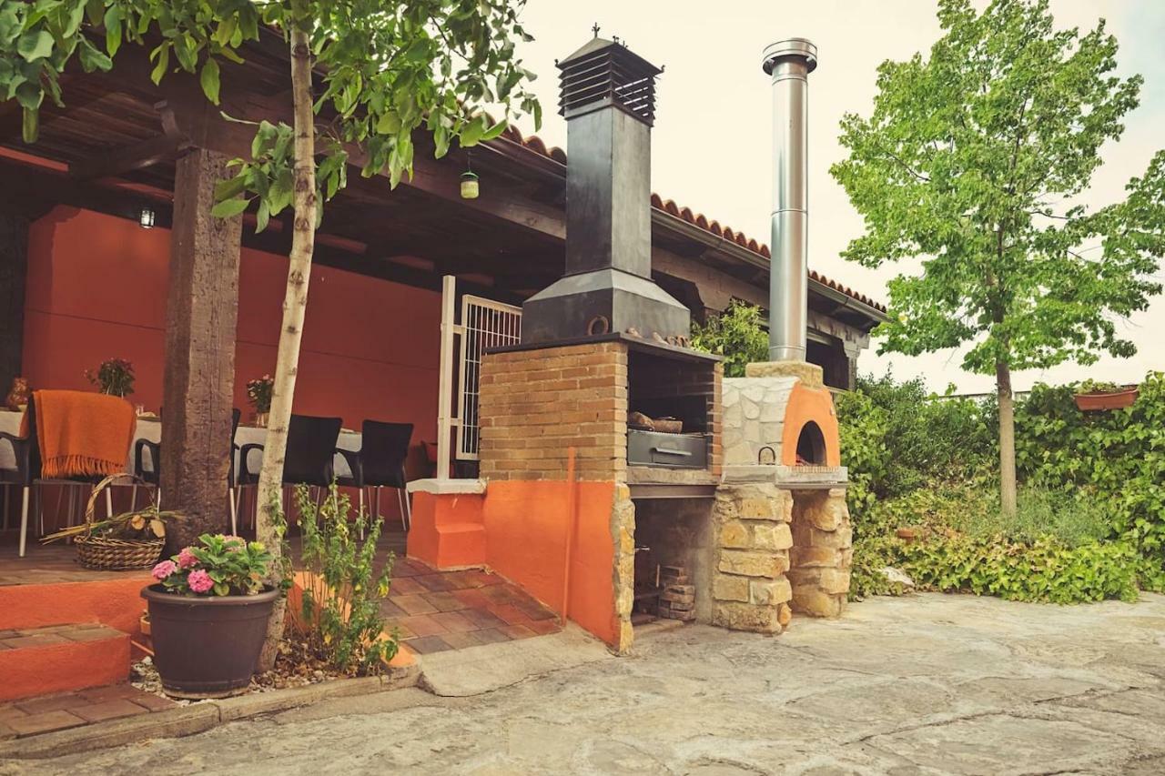 Casa Rural El Sauce. A 2,5 Km De Cuenca Capital Nohales ภายนอก รูปภาพ