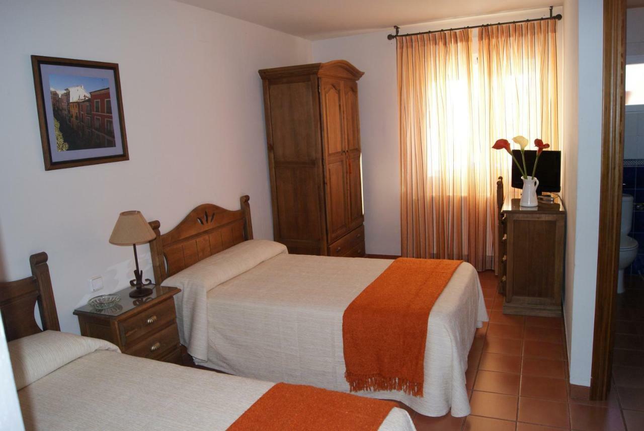 Casa Rural El Sauce. A 2,5 Km De Cuenca Capital Nohales ภายนอก รูปภาพ